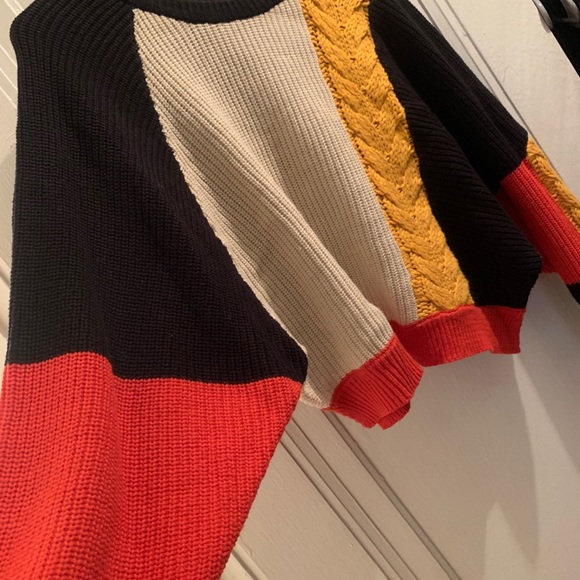 Color block sweater - Picture 2 of 3